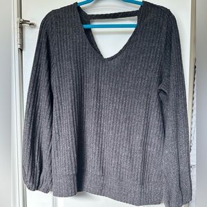 Liverpool twist back knit sweater balloon sleeves in grey. Size large